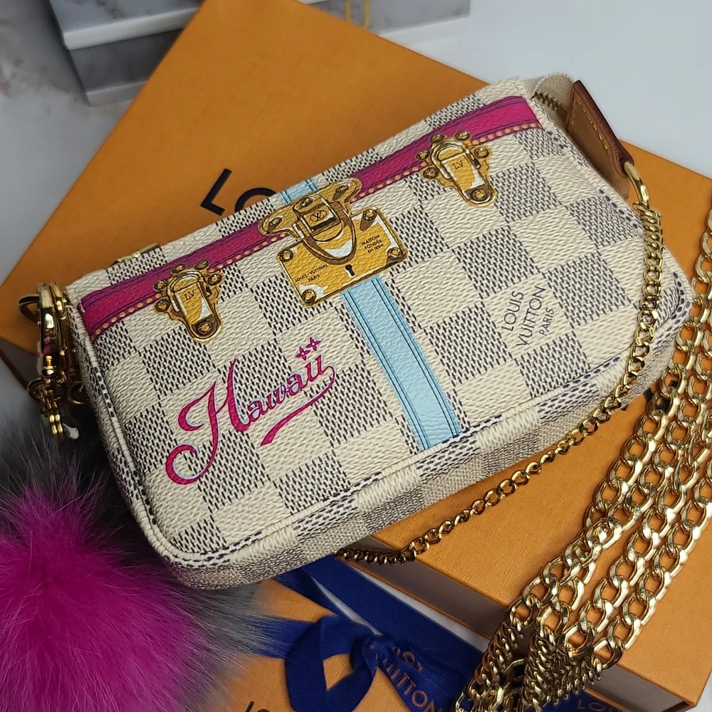Louis Vuitton Damier Azur 2018 trunk pochette Hawaii, limited edition